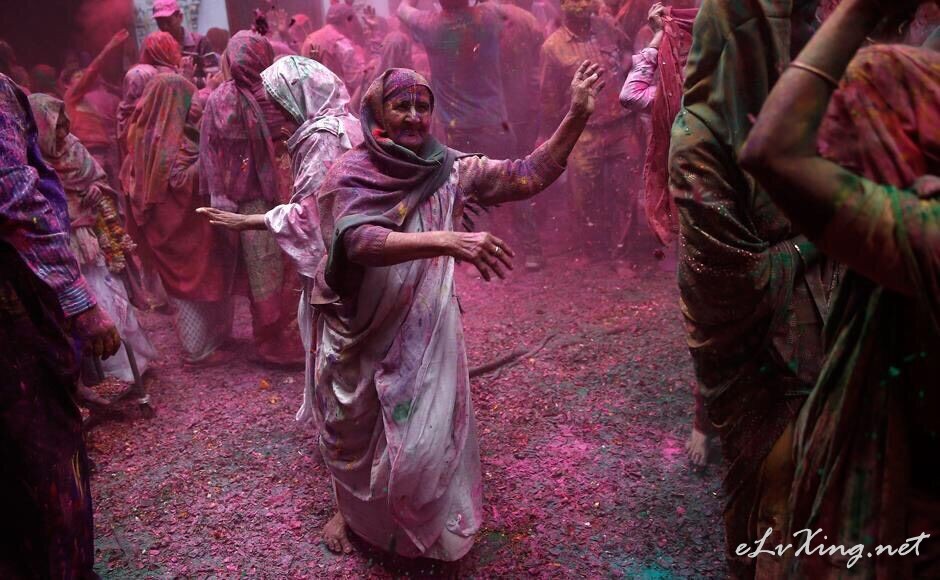 “Happy holi ”-印度新年洒红节，绝不留白的花花世界!-E旅行网 -